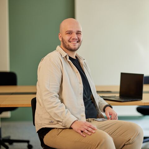 Eron, responsable d’équipe Insurance Claims