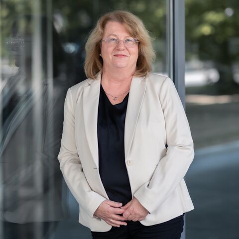 Anita Krake-John