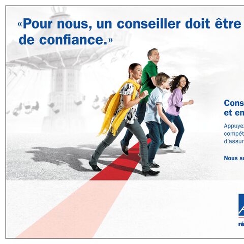 Un groupe de personnes marche sur un tapis rouge, accompagné du texte : «Nous voulons un conseiller sur lequel nous pouvons compter».