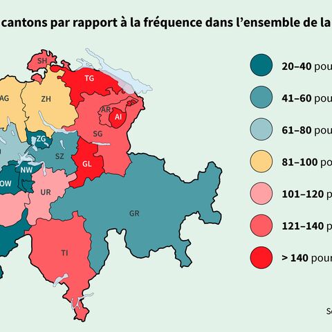 Une carte en couleur de la Suisse montre la fréquence des sinistres dans les cantons par rapport à l’ensemble de la Suisse, de 20% à plus de 140%.
