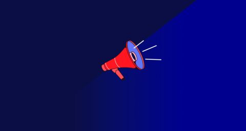 Dunkelblauer Hintergrund mit einem roten Megaphone.