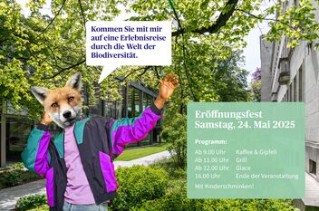 Fuchs mit bunter Jacke lädt per Sprechblase zu einer Erlebnisreise zur Biodiversität ein. Eröffnungsevent am 24.Mai.