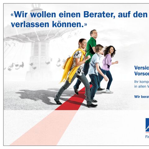 A group of people walk on a red carpet, accompanied by the text: “We want an advisor we can rely on.”