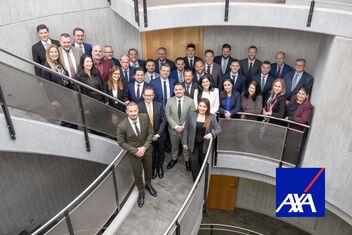 Lars Bühler mit dem Team der AXA Vorsorge & Vermögen Generalagentur in Frauenfeld.