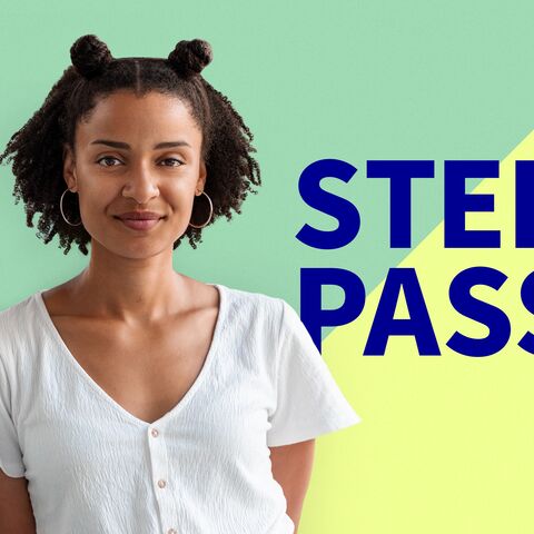 «Steilpass» – der Fussball-Podcast mit Sarah Akanji