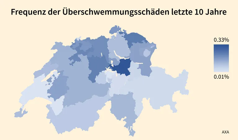 Karte der Schweiz zeigt die Frequenz der Überschwemmungsschäden in den letzten 10 Jahren. Dunkelblau markiert häufige Schäden, hellblau seltene.