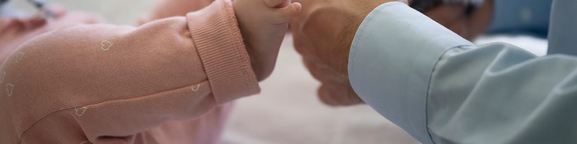 Piede nudo del bambino